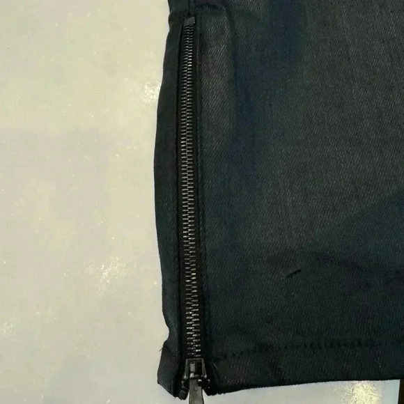 AG Adriano Goldschmied black leather look jeans. Zipper on front pockets size 26 - Picture 11 of 13